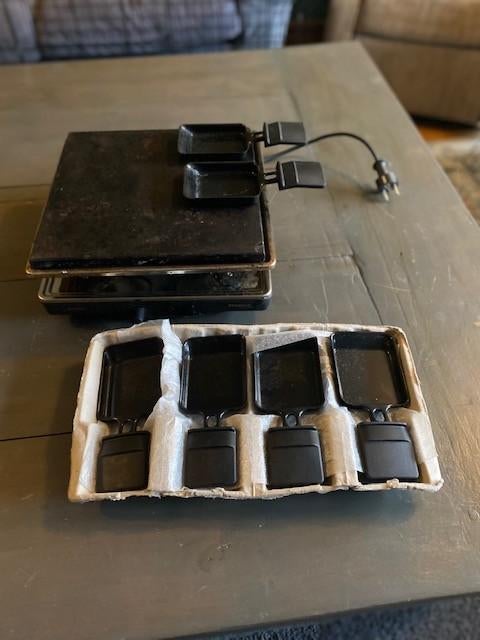 d20 – PHILIPS 8 persoons raclette, Witgoed en Apparatuur, Gourmetstellen, Ophalen of Verzenden, Gebruikt, 4 t/m 7 personen