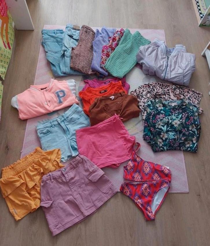 Groot meiden pakket mt 134, Kinderen en Baby's, Kinderkleding | Kinder-kledingpakketten, Zo goed als nieuw, Maat 134, Ophalen of Verzenden