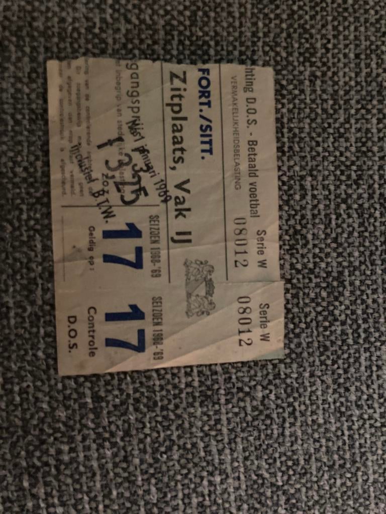 OUD TICKET DOS UTRECHT 68/69, Verzamelen, Sportartikelen en Voetbal, Ophalen of Verzenden, Gebruikt, F.C. Utrecht, Overige typen