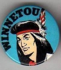 BUTTON WINNETOU INDIAAN (A8), Verzamelen, Speldjes, Pins en Buttons, Verzenden, Gebruikt, Overige onderwerpen