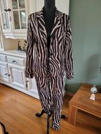 ANG'I travelstof zebra print pak kostuum maat M zgan, Kleding | Dames, Jasjes, Kostuums en Pakken, Maat 38/40 (M), Kostuum of Pak