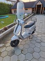 GTS scooter, Fietsen en Brommers, Ophalen, Gebruikt, Maximaal 45 km/u, Benzine