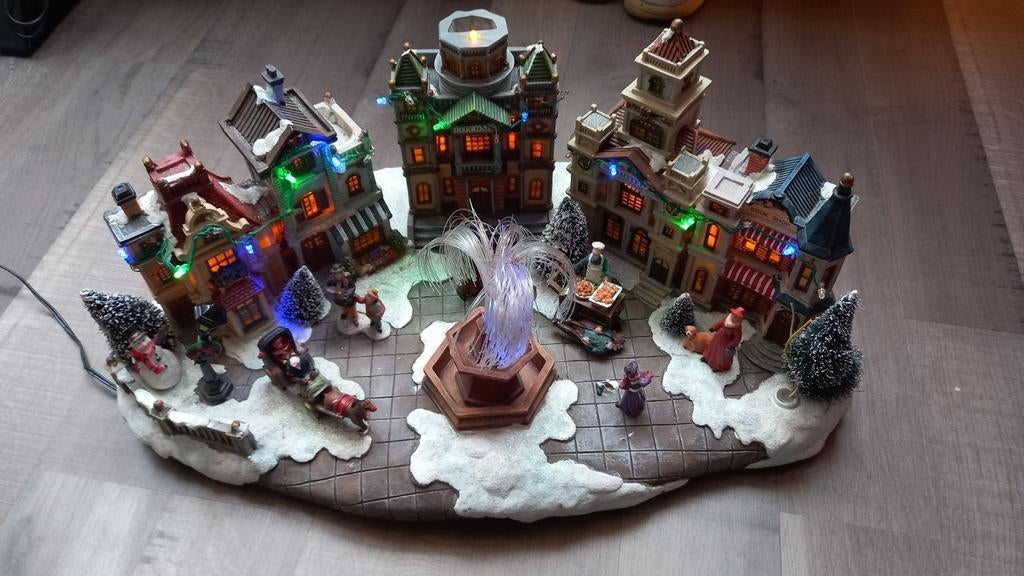 Kerstdorp - licht beschadigd, Diversen, Kerst, Ophalen