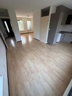 60m² Laminaat Emmeloord | Zelf uithalen vanaf 31-03 | GRATIS, Doe-het-zelf en Verbouw, Vloerdelen en Plavuizen, Ophalen, Gebruikt