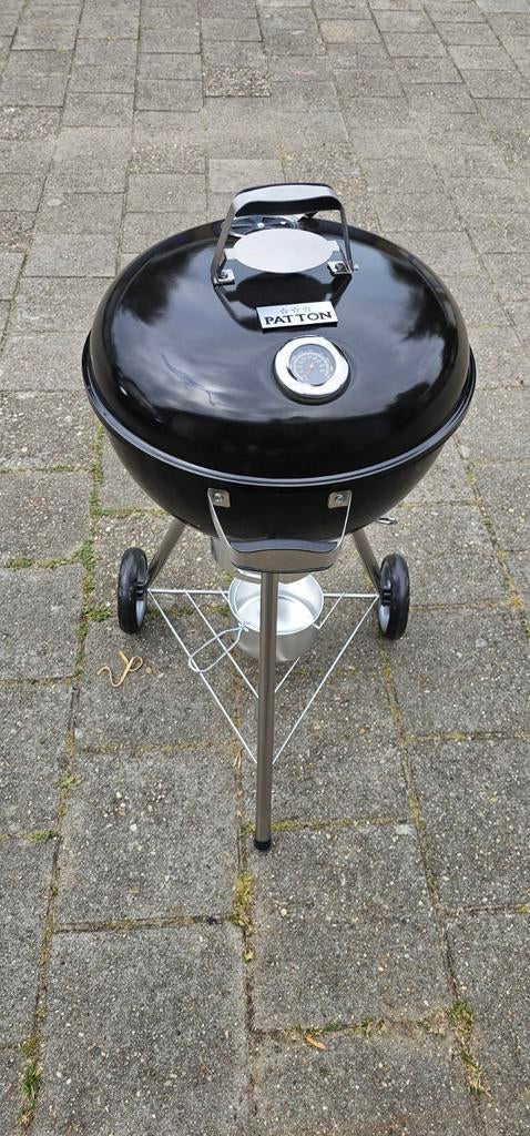 Patton Houtskool BBQ met thermometer en wielen, Ophalen of Verzenden, Zo goed als nieuw, Patton