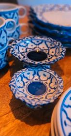 Prachtig nieuw servies uit Thailand, Ophalen