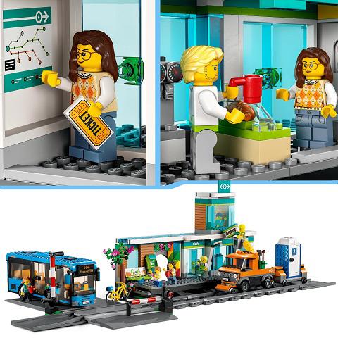Lego City 60335 Treinstation met spoorwegovergang, Kinderen en Baby's, Speelgoed | Duplo en Lego, Lego, Ophalen of Verzenden, Complete set