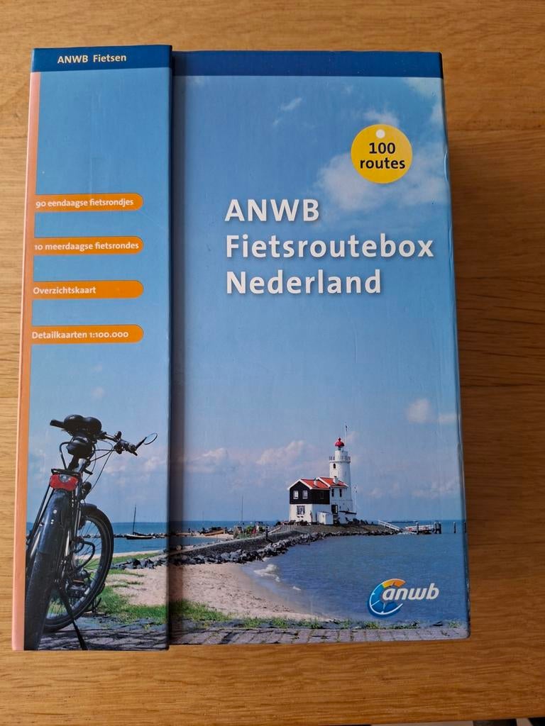 ANWB Fietsroutebox Nederland - 100 routes, Boeken, ANWB, Fiets- of Wandelgids, Ophalen of Verzenden, Zo goed als nieuw