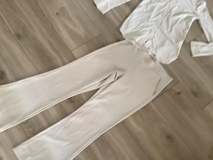 Studio Anneloes flair bonded travelstof broek kit met blouse, Kleding | Dames, Broeken en Pantalons, Zo goed als nieuw, Maat 38/40 (M)