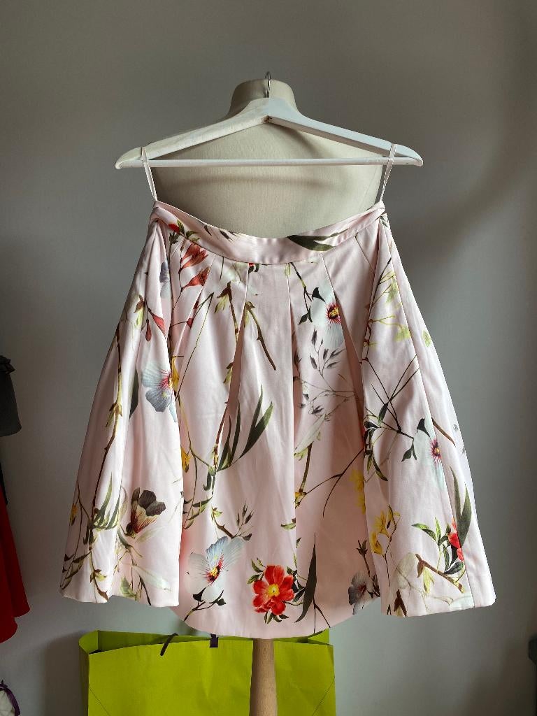 Ted Baker rok maat 2=38, Kleding | Dames, Maat 38/40 (M), Ophalen of Verzenden, Zo goed als nieuw, Knielengte