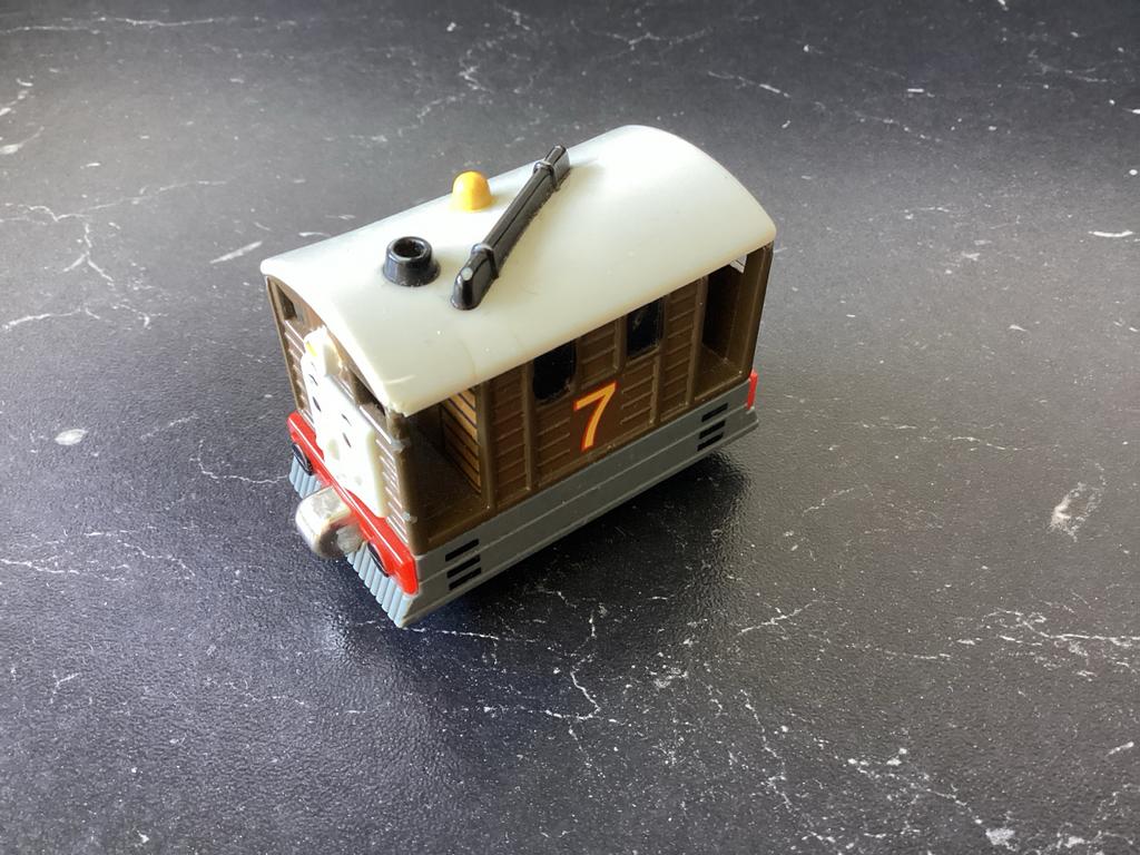 Toby trein van metaal - Thomas de trein, Kinderen en Baby's, Speelgoed | Thomas de Trein, Ophalen of Verzenden, Gebruikt