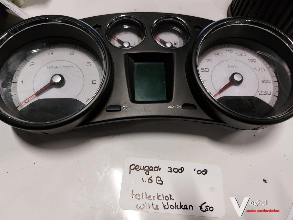 Peugeot 308 1.6B tellerklok met witte klokken '08