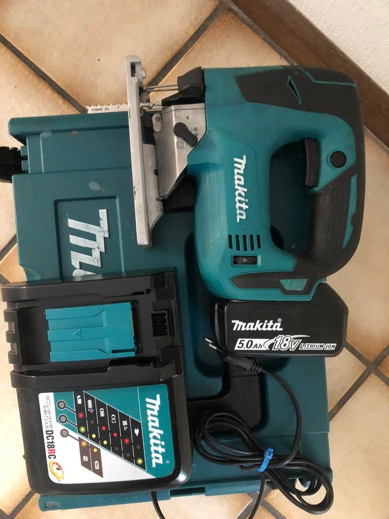 In goede staat MAKITA decoupeerzaag djv 182., Doe-het-zelf en Verbouw, Gereedschap | Zaagmachines, Ophalen, Decoupeerzaag, Zo goed als nieuw