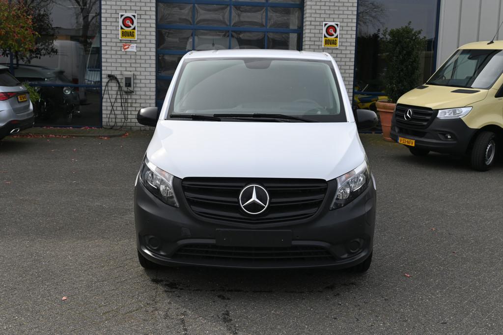 Mercedes-Benz eVito 112 L2 66 kWh Audio 30 met camera, Achte, Gebruikt, Lichtsensor, Met garantie (alle), Wit