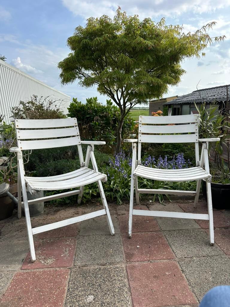 2 Franse vintage Youpy houten tuinstoelen, Tuin en Terras, Tuinstoelen, Ophalen of Verzenden, Gebruikt, Hout, Inklapbaar