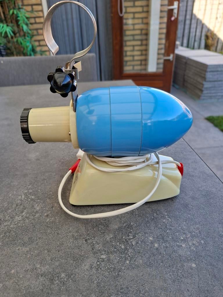 Kinga baby projector, Ophalen, Gebruikt