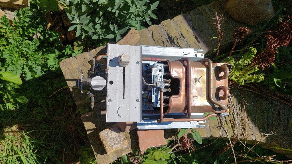 geiser binnenwerk, Doe-het-zelf en Verbouw, Geisers en Boilers, Ophalen, Gebruikt, Aardgas, Geiser