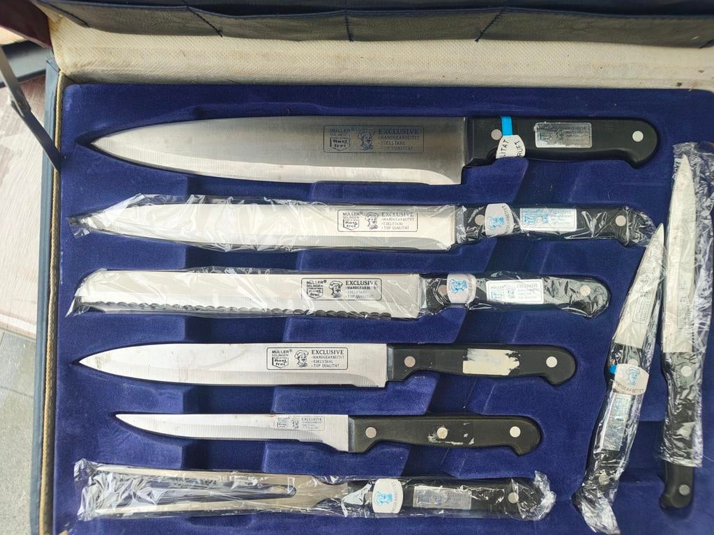 Messenkoffer met 9-delige messenset, Ophalen of Verzenden, Zo goed als nieuw, Rvs of Chroom, Bestekset