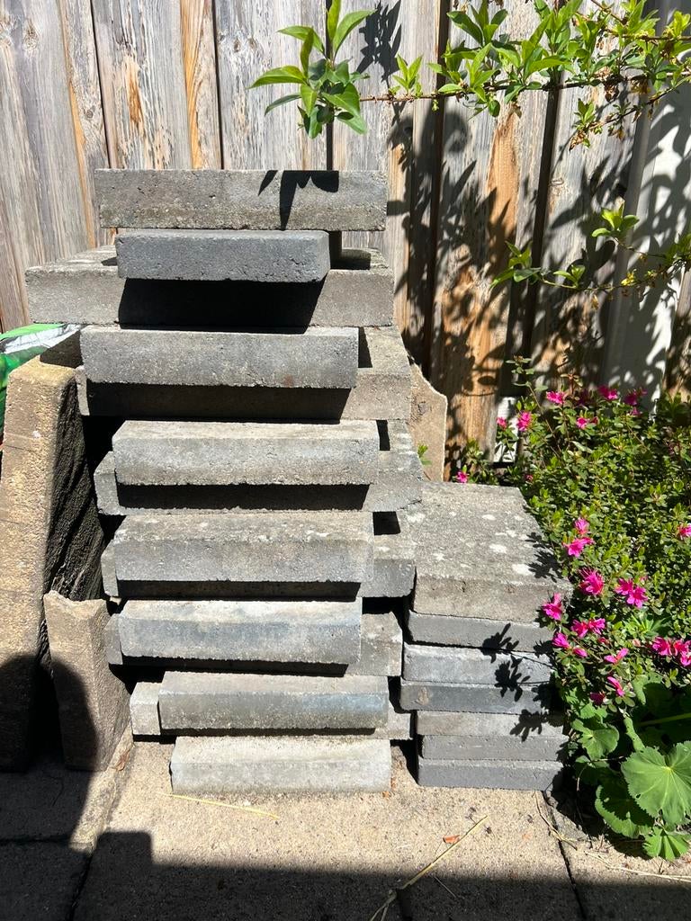 Betonnen tegels 30x40 (12 stuks) en 20x30 (9 stuks), Tuin en Terras, Tegels en Klinkers, Ophalen, Gebruikt, Beton, Terrastegels