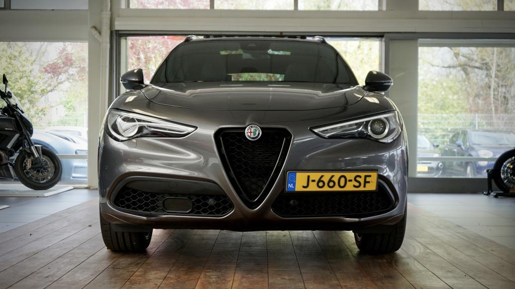 Alfa Romeo Stelvio 2.0 T AWD Veloce 21 inch | Pano | Leder d, Auto's, Alfa Romeo, 12 maanden, 4 cilinders, Bedrijf, Startonderbreker