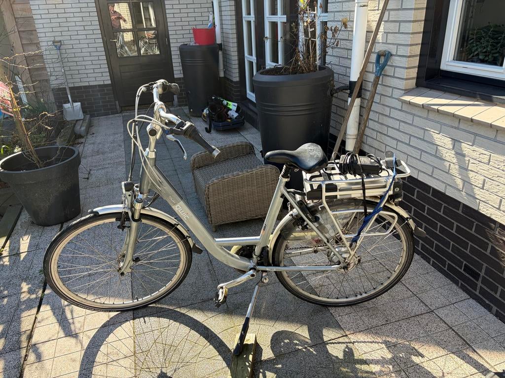 Qwic elektrische fiets - accu goed, display defect, Ophalen of Verzenden, Gebruikt