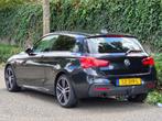 BMW 1-serie M Sport CarPlay Adaptieve LED Keyless Harman Kar, Gebruikt, 1290 kg, 4 stoelen, Zwart
