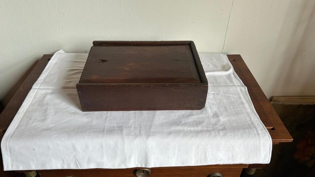 Zeldzame houten schooltas, Bruin, Overige typen, Ophalen of Verzenden, 30 tot 40 cm