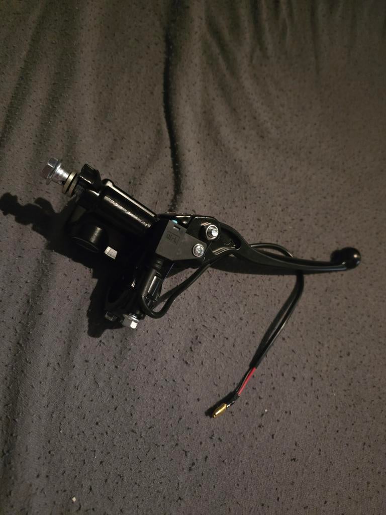 Nieuwe remhendel met schakelaar voor scooter/motor, Ophalen of Verzenden
