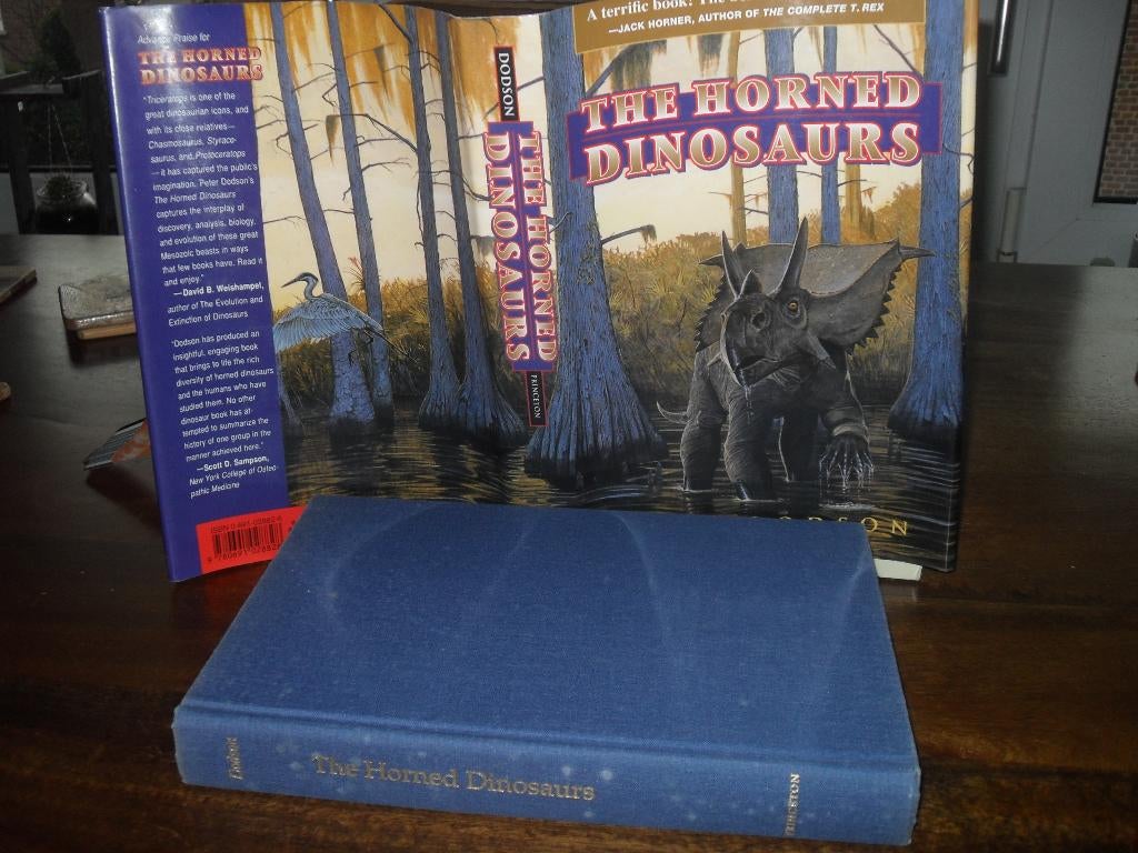 BOEK PETER DODSON-THE HORNED DINOSAUR., Ophalen of Verzenden, Zo goed als nieuw, Los deel, Peter Dodson.
