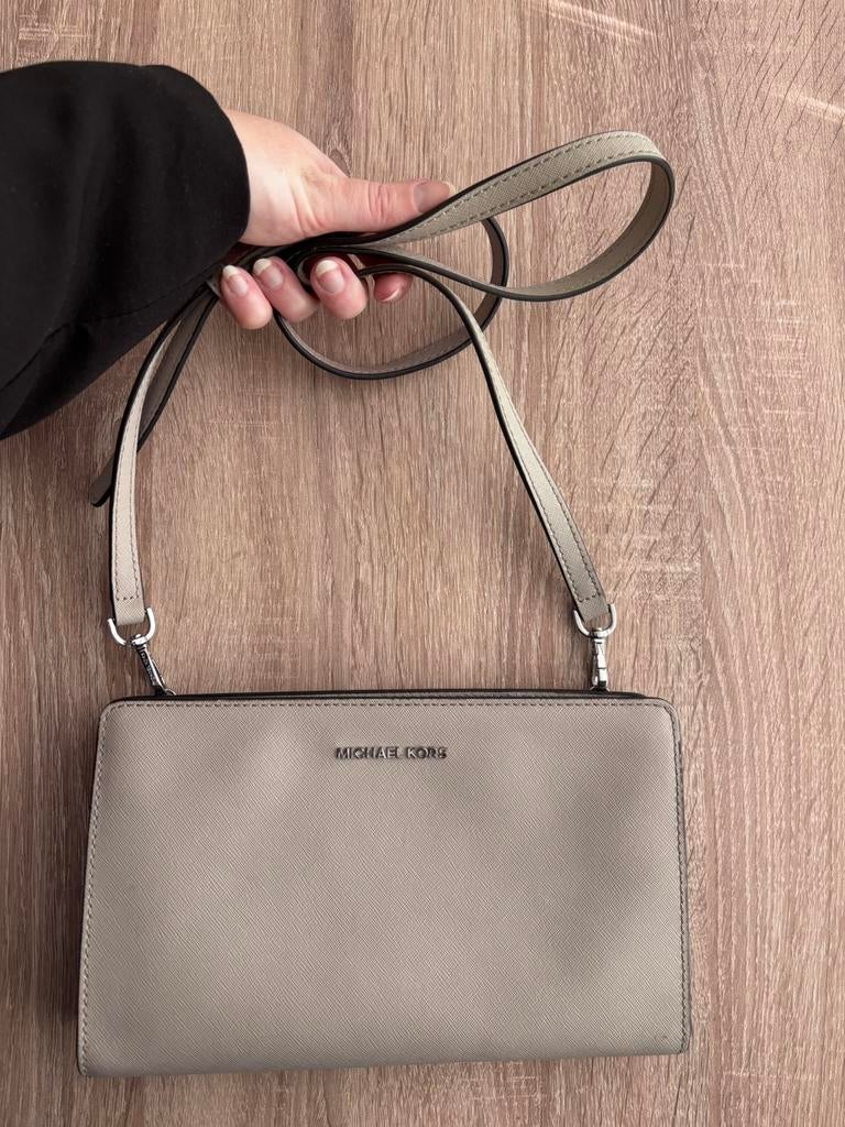 Michael kors tas, Sieraden, Tassen en Uiterlijk, Tassen | Damestassen, Ophalen of Verzenden, Gebruikt, Grijs, Schoudertasje