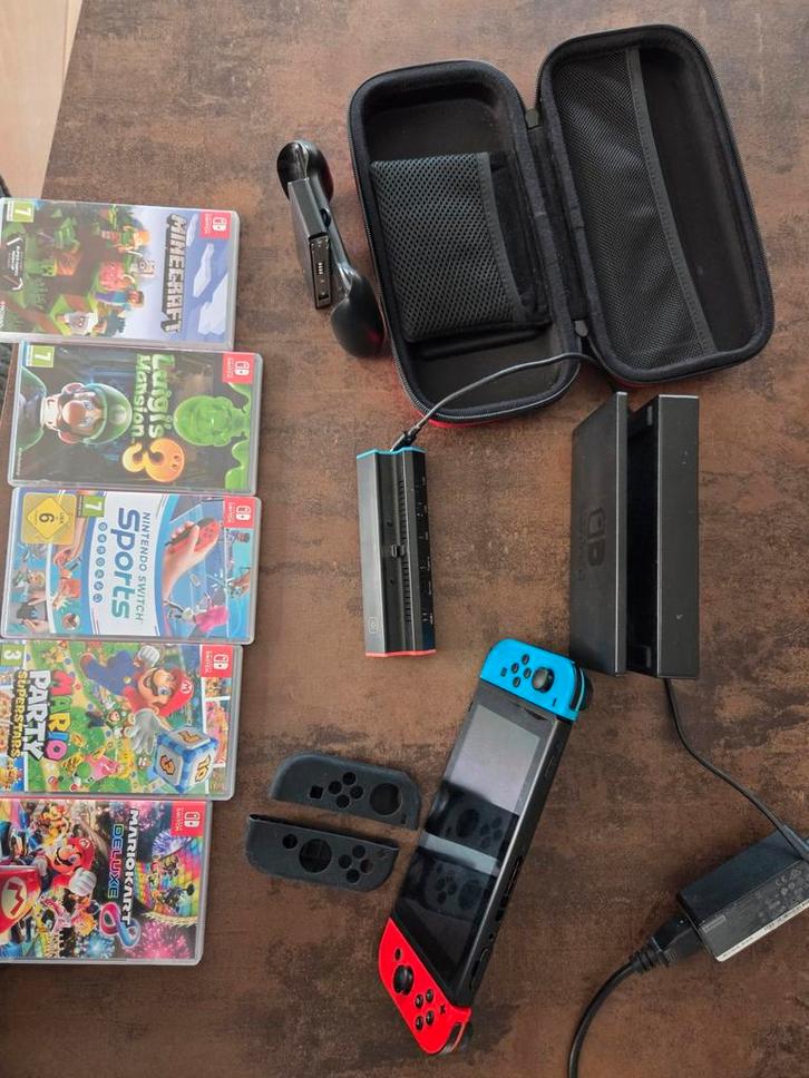 Nintendo switch+games, Spelcomputers en Games, Spelcomputers | Nintendo Switch, Zo goed als nieuw, Switch Original, Met 1 controller