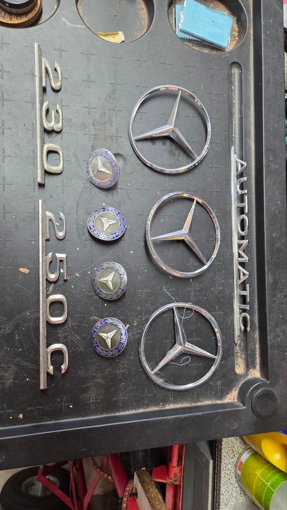Mercedes-Benz Emblemen en Letters - Diverse Modellen, Auto-onderdelen, Carrosserie en Plaatwerk, Mercedes-Benz, Gebruikt, Ophalen of Verzenden
