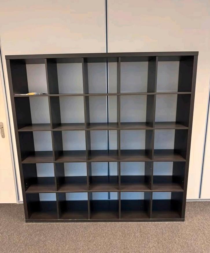 Ikea kallax Vakkenkast 5x5 Vakken, Huis en Inrichting, Kasten | Wandmeubels, Ophalen