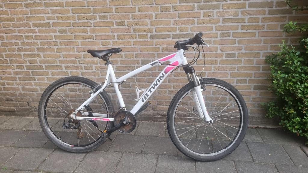 Btwin jongensfiets inch 26 Aluminium frame, Ophalen, Gebruikt, Btwin
