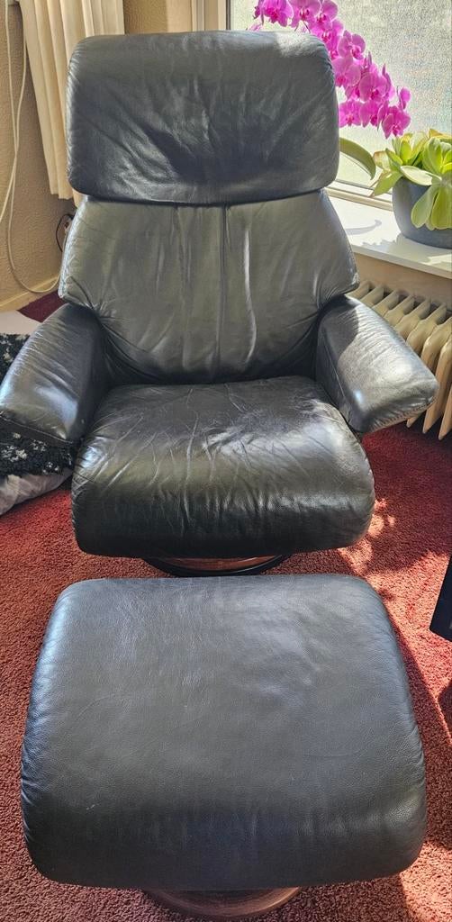 Originele Stressless fauteuil met voetenbankje, Ophalen, Gebruikt, 75 tot 100 cm, Leer