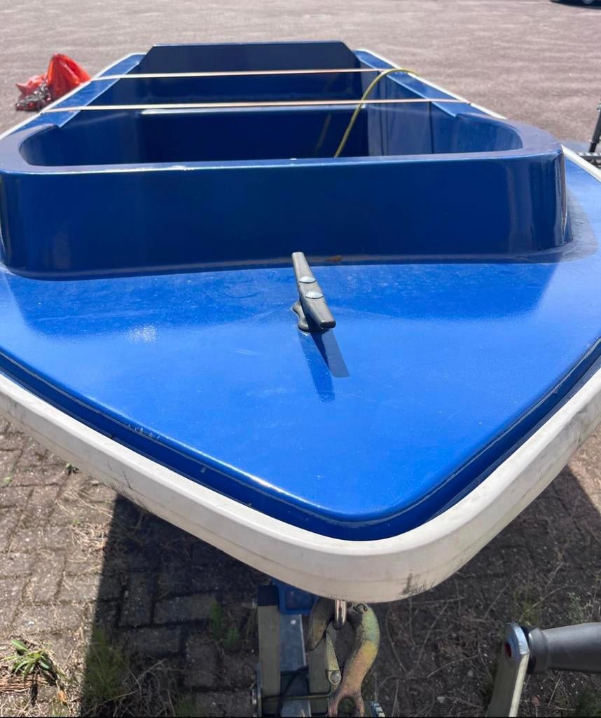 Blue reddingsbood en trailer, Watersport en Boten, Boottrailers, Ophalen of Verzenden, Zo goed als nieuw, Minder dan 6 meter
