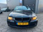 BMW 3-serie 318i Dynamic Executive - Navi - Airco - Leer - N, Achterwielaandrijving, Zwart, 4 cilinders, 129 pk