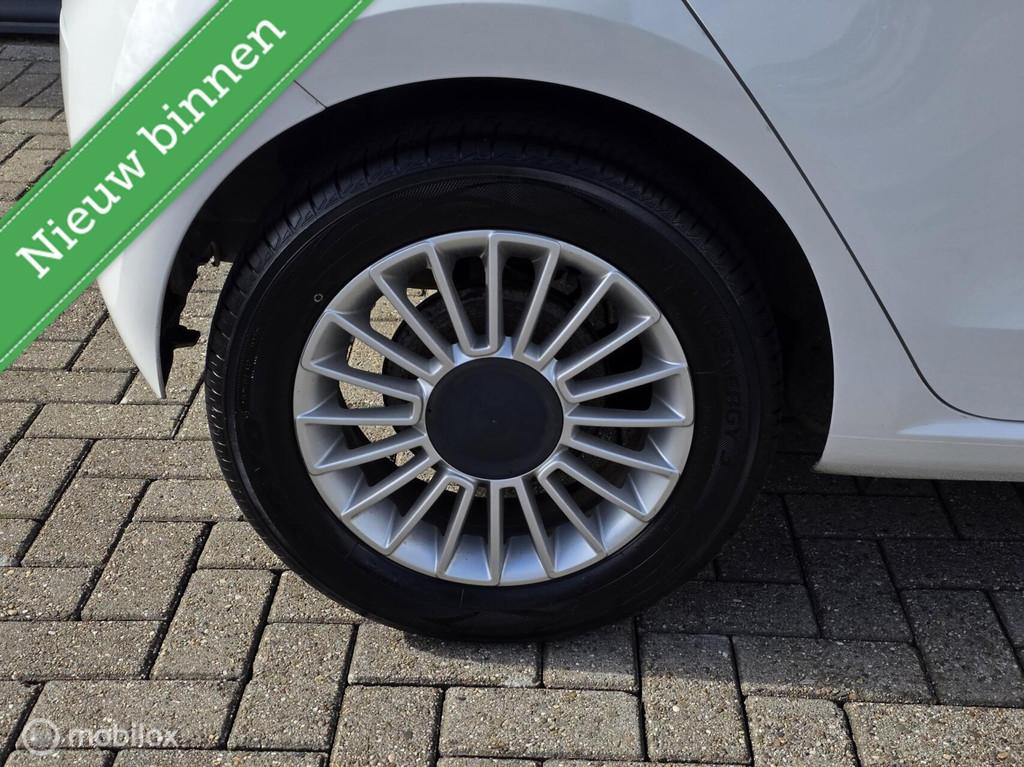 Volkswagen Up! 1.0 high up! BlueMotion PANO/5DEURS/CRUISE, Voorwielaandrijving, Euro 5, Gebruikt, Up!