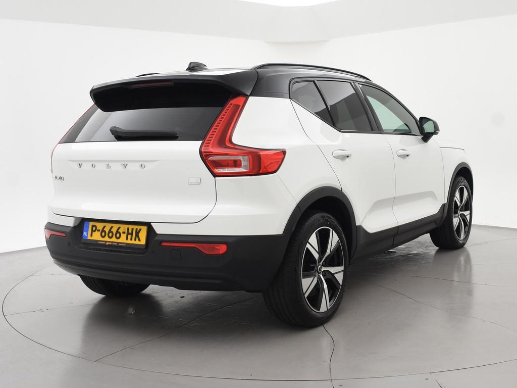 Volvo XC40 RECHARGE P8 AWD 408 PK *93% SOH* + AFN. TREKHAAK, Auto's, Volvo, Wit, 430 km, Vierwielaandrijving, 408 pk
