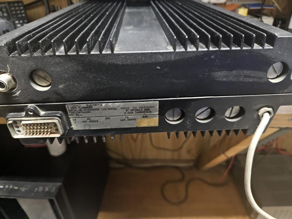 Repeater met antenne, Ophalen, Gebruikt, Zender en Ontvanger