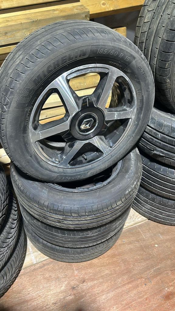 Renault BANDEN MET VELGEN, Gebruikt, -, -, Banden en Velgen