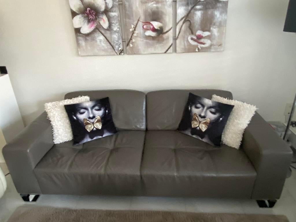 3 zits lederen bank, Huis en Inrichting, Banken | Bankstellen, Gebruikt, Driepersoons, Ophalen of Verzenden, Rechte bank