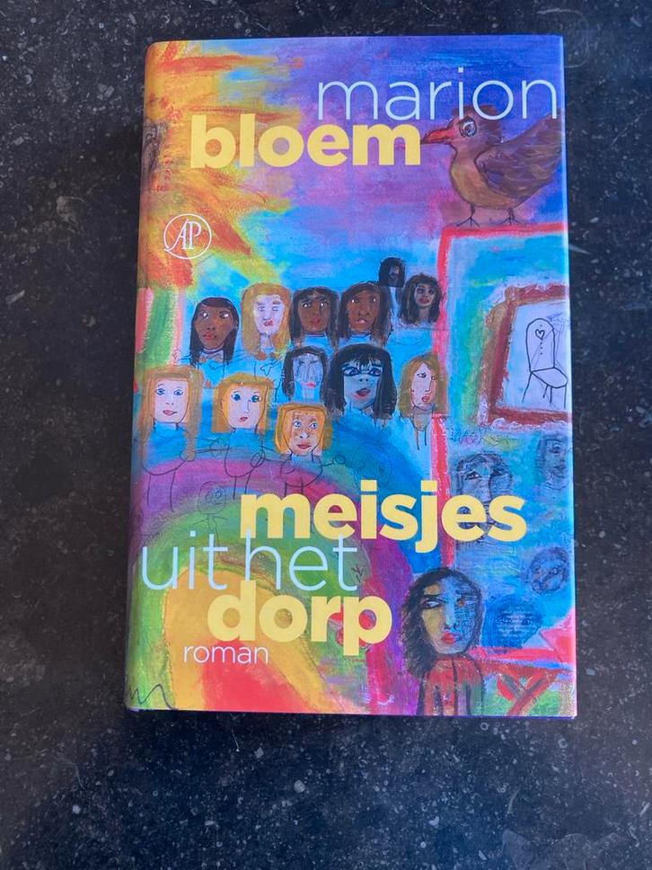 Meisjes uit het dorp - Marion Bloem (Roman), Boeken, Romans, Zo goed als nieuw, Nederland, Ophalen of Verzenden