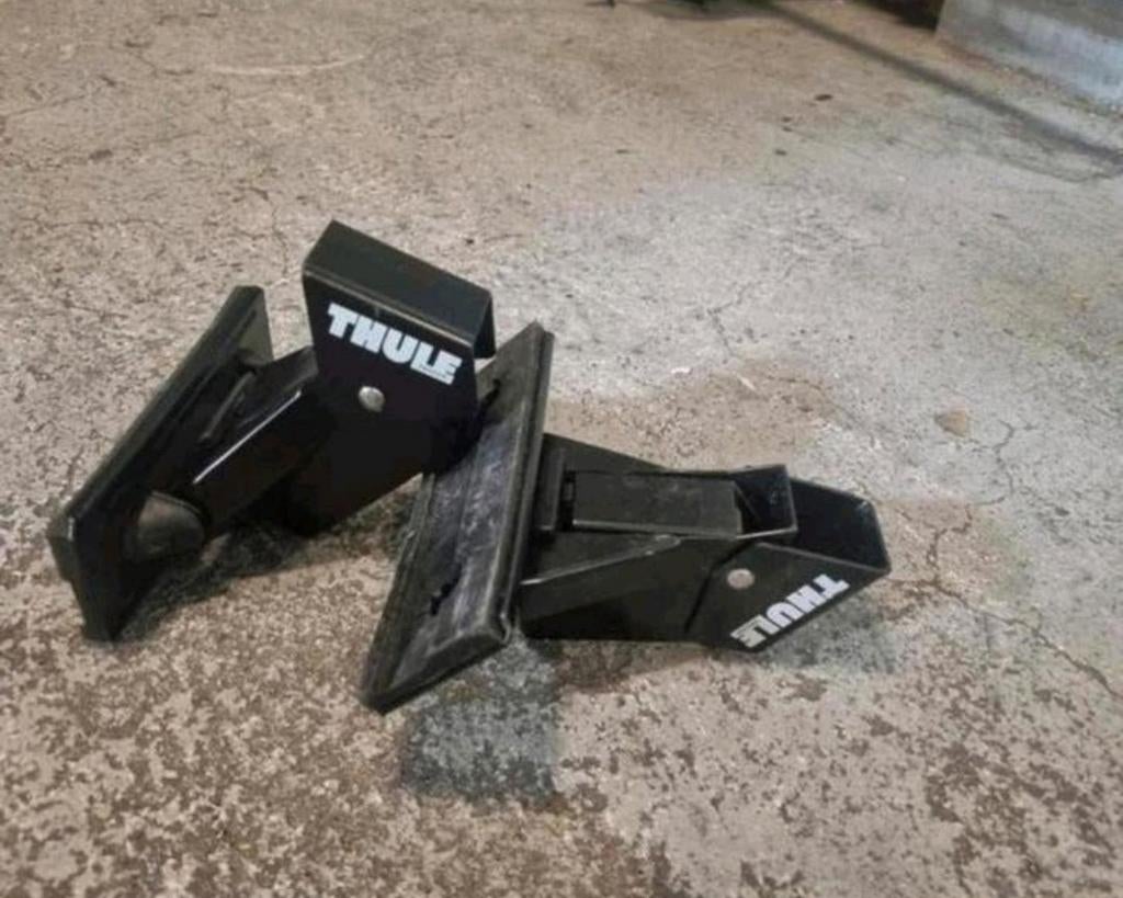 Thule Voetenset 2x, Auto diversen, Dakdragers, Ophalen of Verzenden