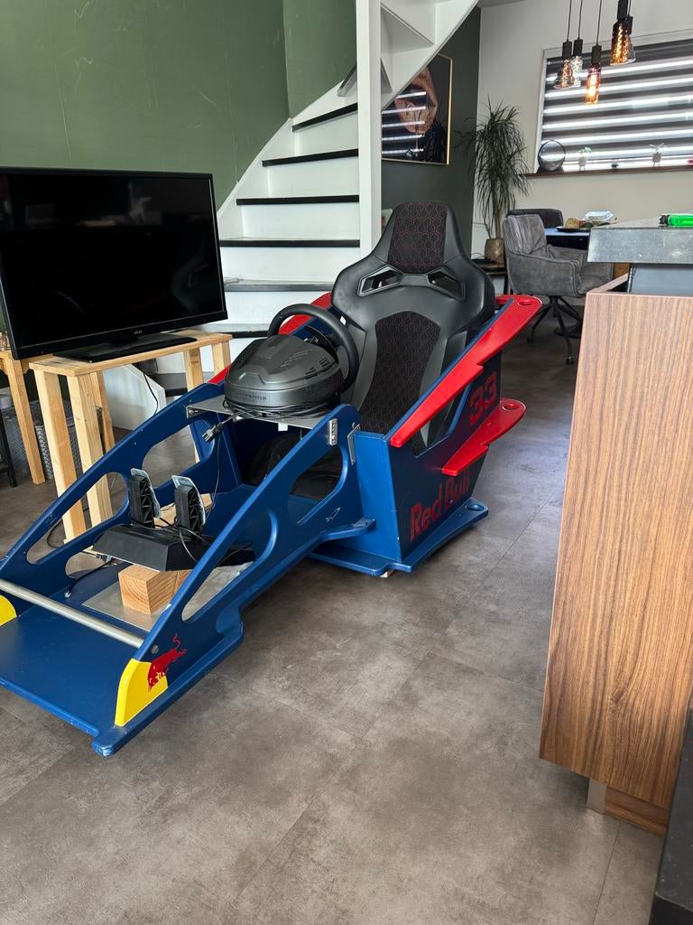 Race seat met stuur padelen en tv, Spelcomputers en Games, Games | Pc, Ophalen, Gebruikt, 1 speler, Racen en Vliegen