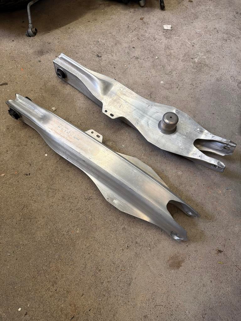 2x NOS Draagarmen Saab 9-3 (03-11) GM 2441709, Ophalen of Verzenden, Nieuw, Saab