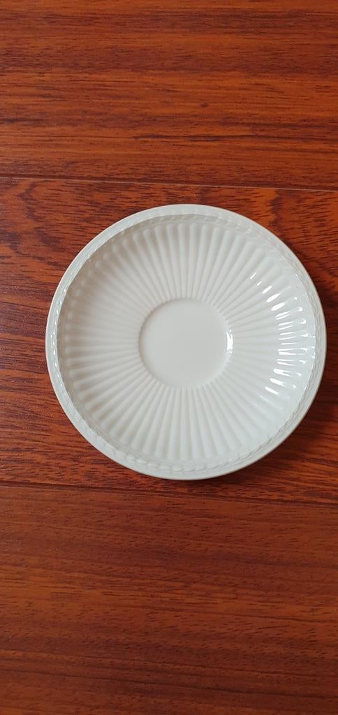 Schoteltje Wedgwood Edme 12,8 cm OPHALEN, Ophalen, Zo goed als nieuw, Aardewerk, Wedgwood