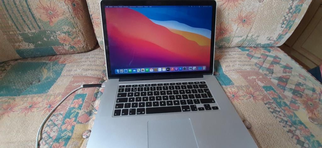 Apple MacBook Pro 15 inch, Computers en Software, Apple Macbooks, MacBook Pro, Gebruikt, Ophalen of Verzenden, Onbekend