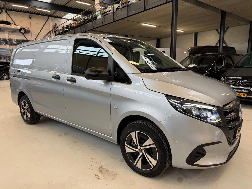 Mercedes-Benz Vito 116CDI L2H1 4x4 Automaat Airco Cruisecont, Auto's, Gebruikt, Euro 6, 4 cilinders, 2500 kg