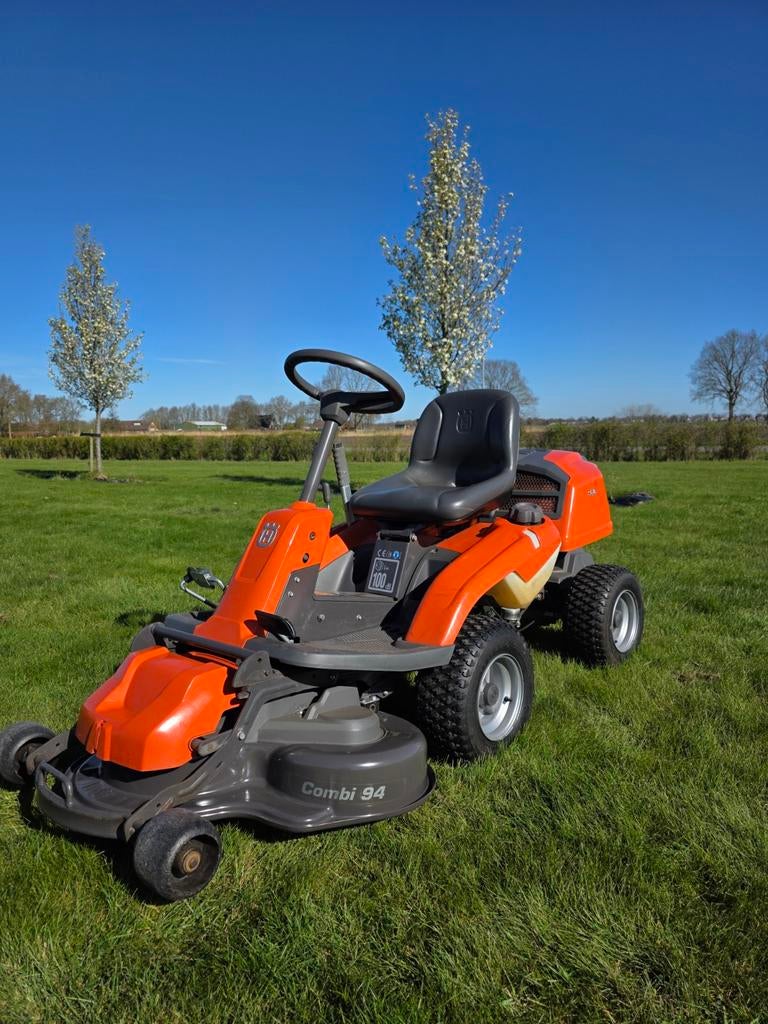 Husqvarna rider 216 frontmaaier, Ophalen